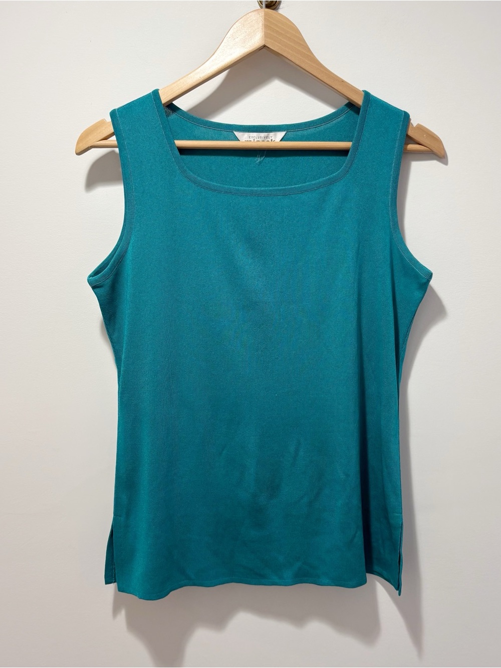 Exclusively Misook Teal Knit Tank Top Sleeveless Shell Square Neck Size Medium